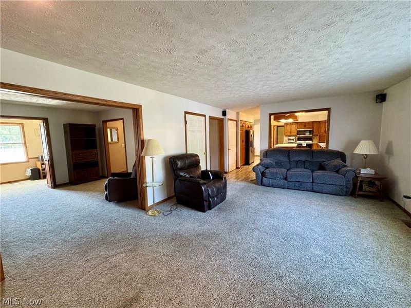 6385 Harbor Drive NW, Canton, OH 44718 Photo 14