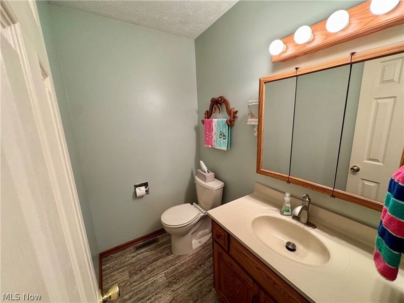 6385 Harbor Drive NW, Canton, OH 44718 Photo 24