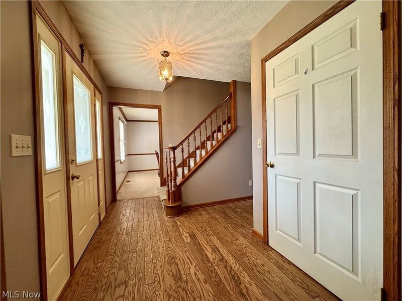6385 Harbor Drive NW, Canton, OH 44718 Photo 5