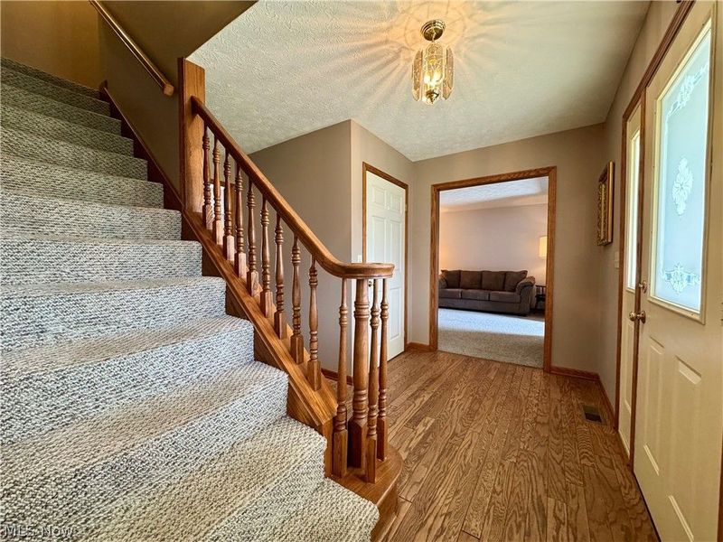 6385 Harbor Drive NW, Canton, OH 44718 Photo 5