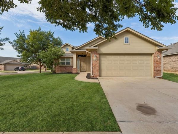 2500 NW 185th Street, Edmond, OK 73012