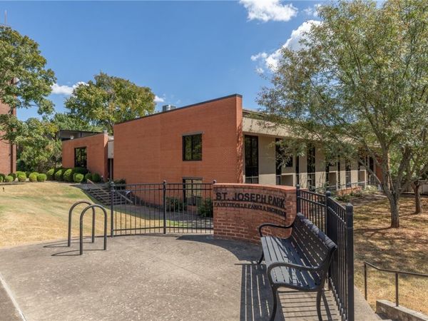 313 E Lafayette Street , Unit 303, Fayetteville, AR 72701