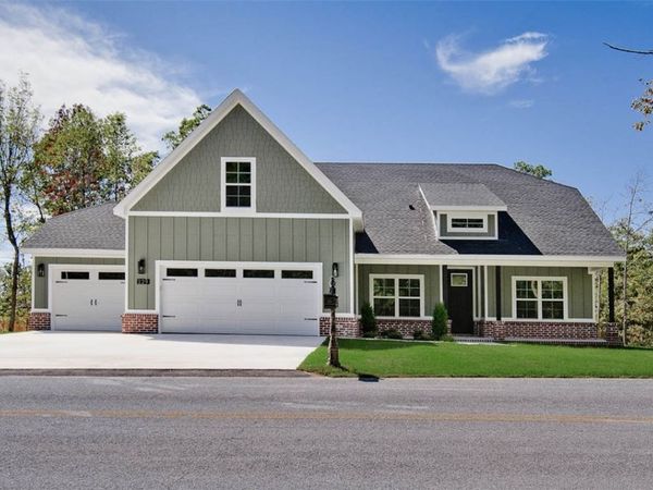 229 Stoneykirk Drive, Bella Vista, AR 72715