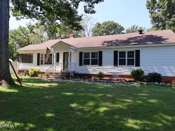 225 Grady Road, Clinton, NC 28328