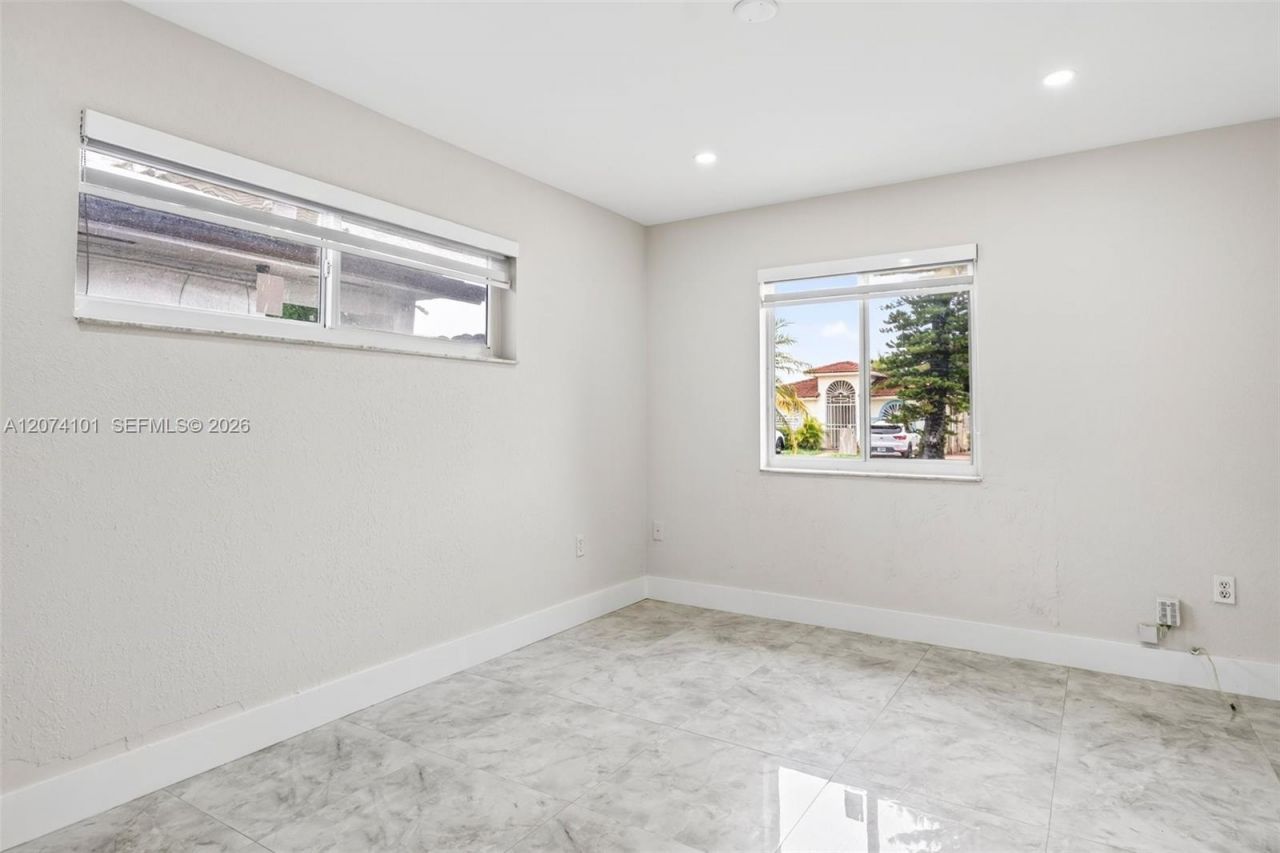 3197 W 79th Pl , Hialeah, FL 33018 Photo
