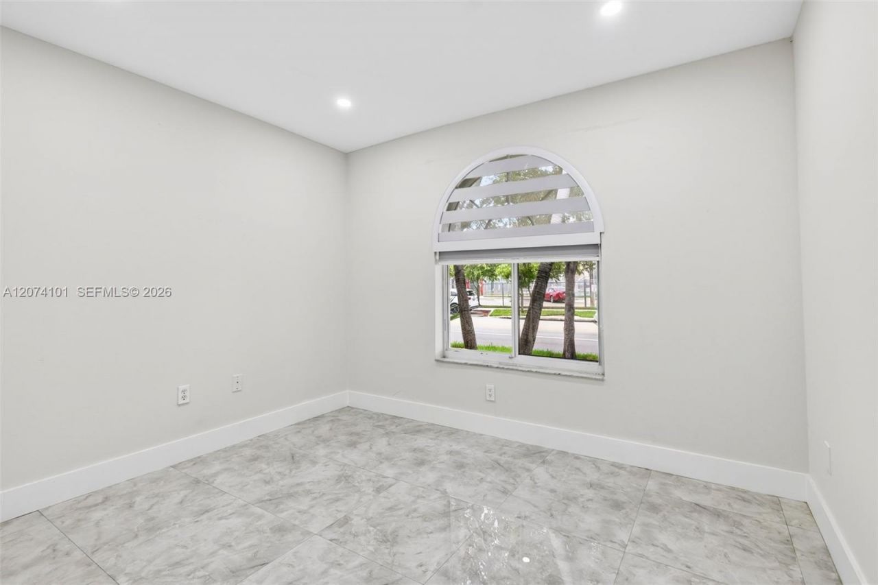 3197 W 79th Pl , Hialeah, FL 33018 Photo