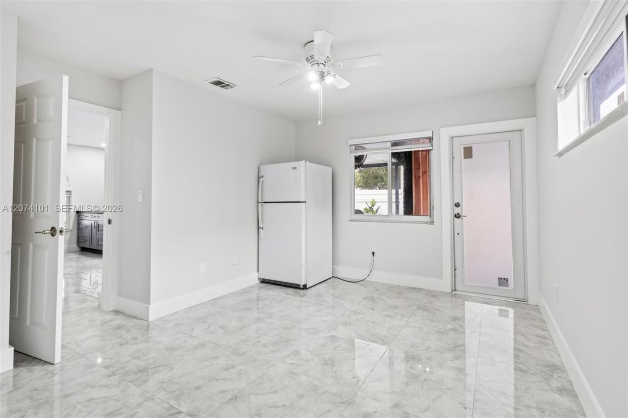 3197 W 79th Pl , Hialeah, FL 33018 Photo