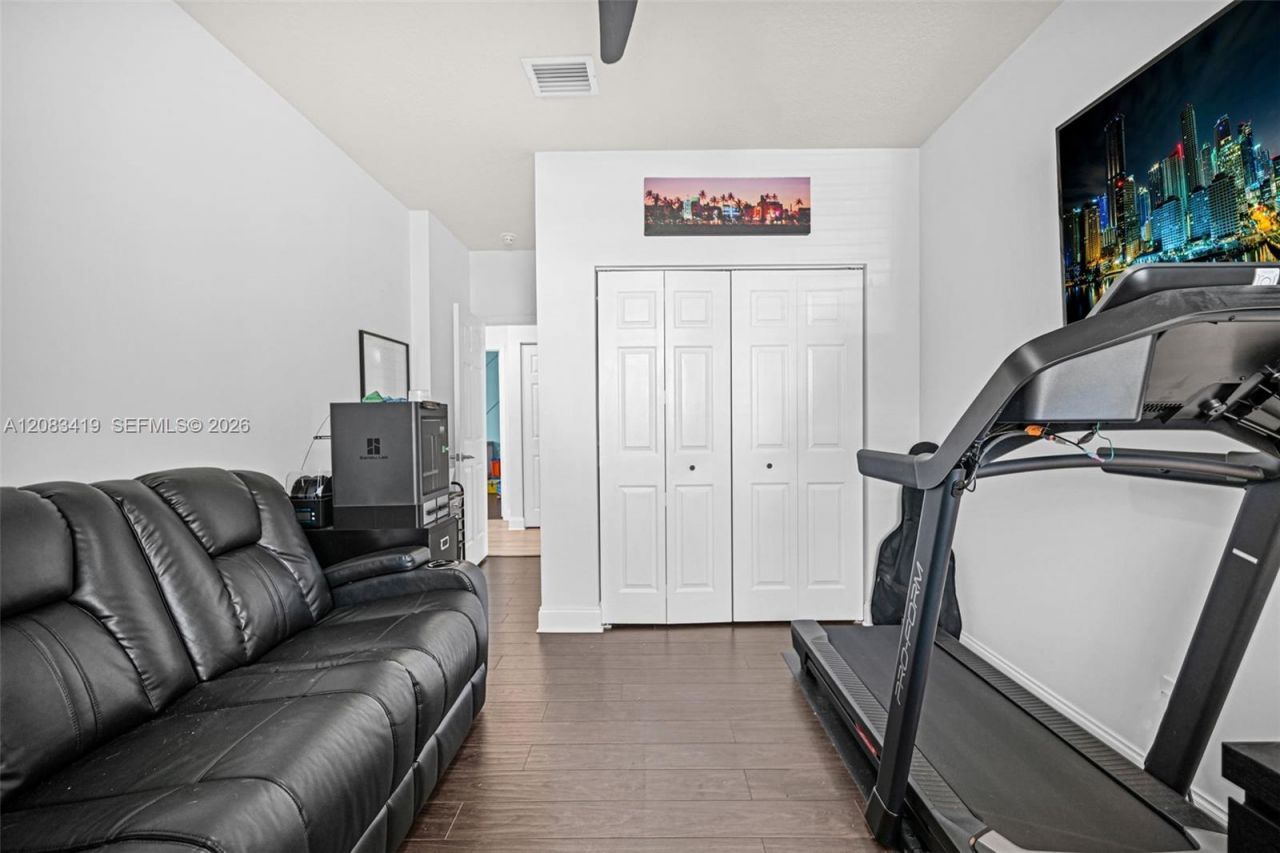 1375 SW 105th Ave, Pembroke Pines, FL 33025 Photo