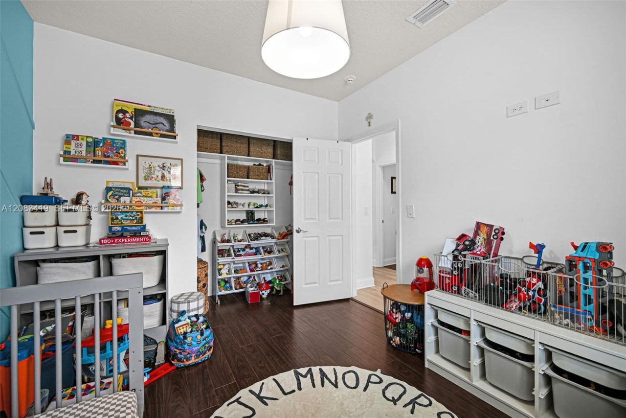 1375 SW 105th Ave, Pembroke Pines, FL 33025 Photo