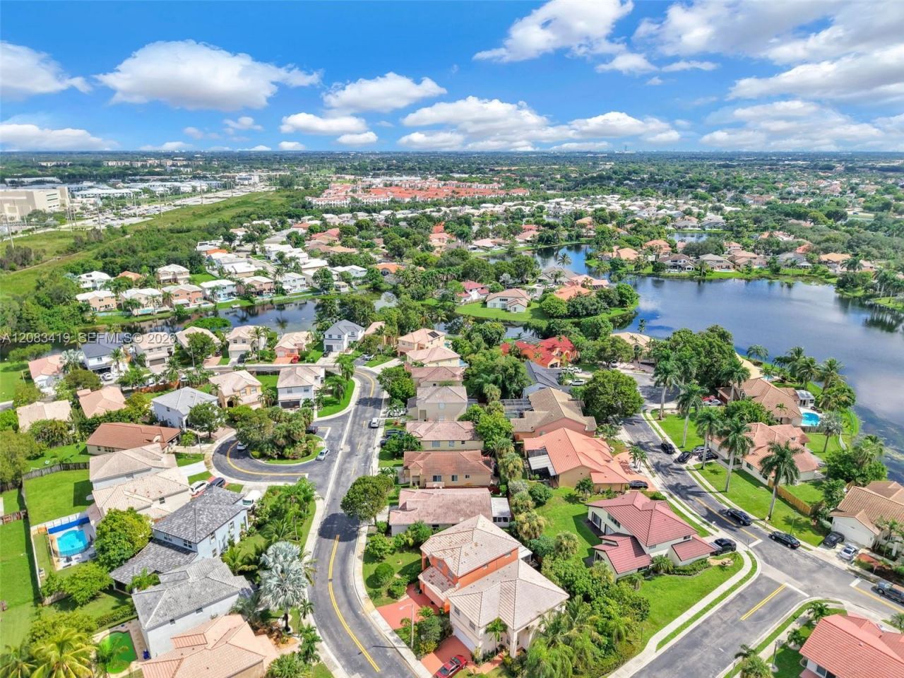 1375 SW 105th Ave, Pembroke Pines, FL 33025 Photo