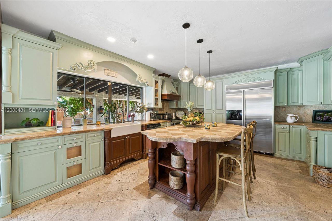1150 N Biscayne Point Rd, Miami Beach, FL 33141 Photo
