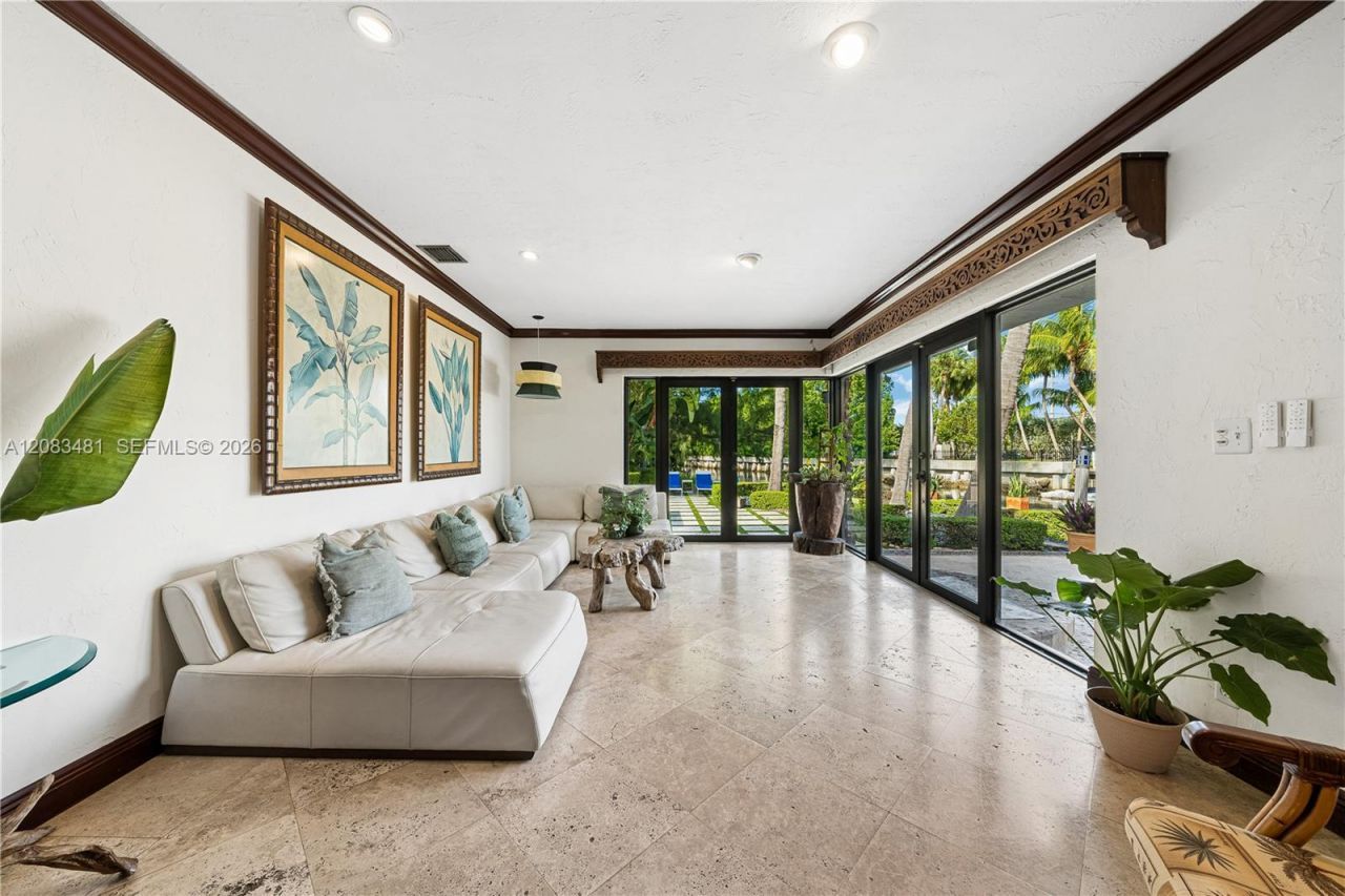 1150 N Biscayne Point Rd, Miami Beach, FL 33141 Photo