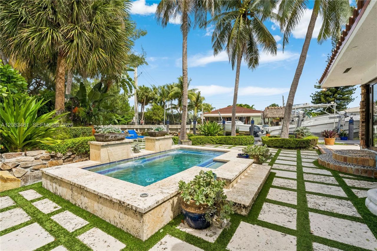 1150 N Biscayne Point Rd, Miami Beach, FL 33141 Photo