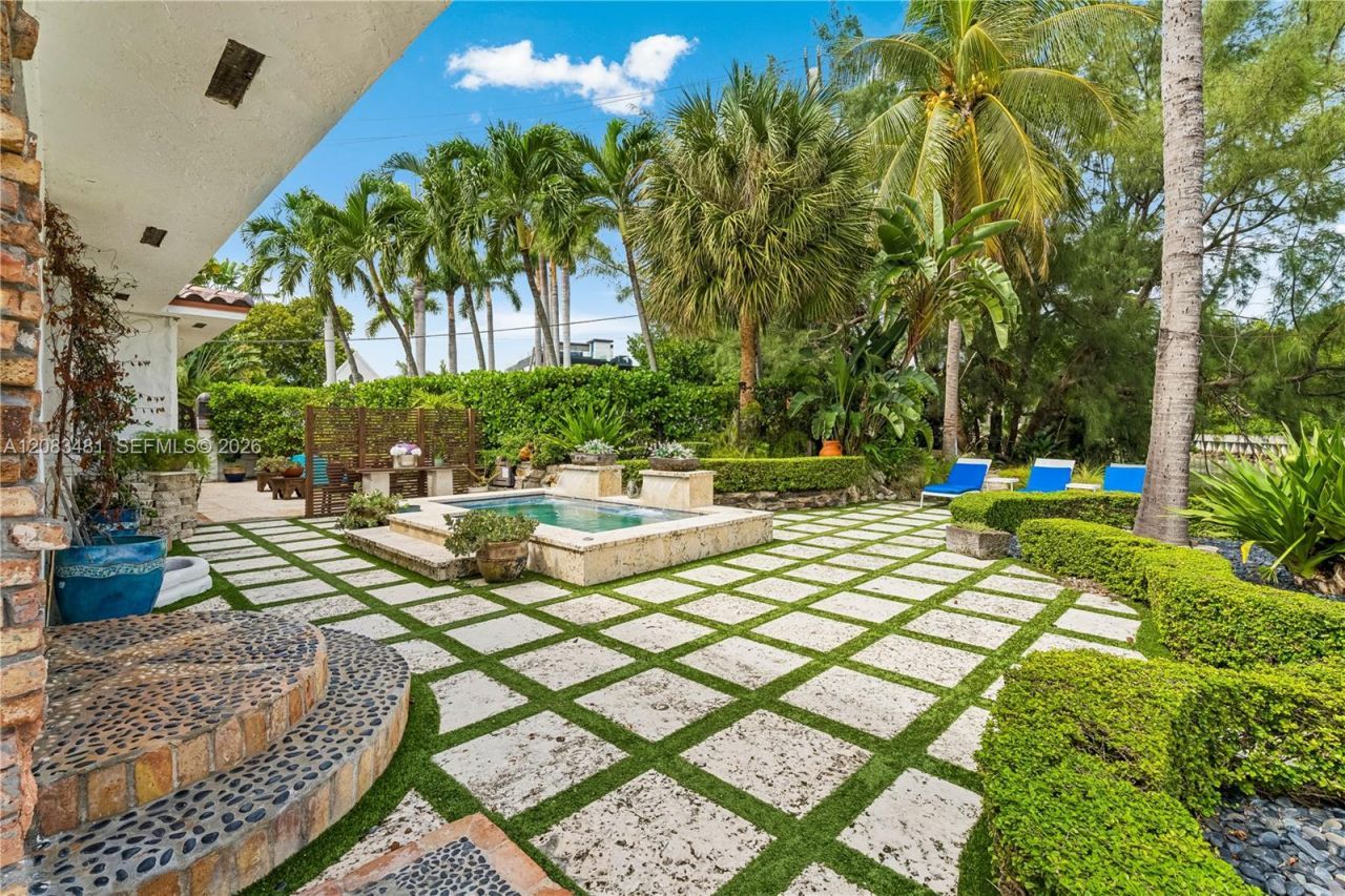 1150 N Biscayne Point Rd, Miami Beach, FL 33141 Photo