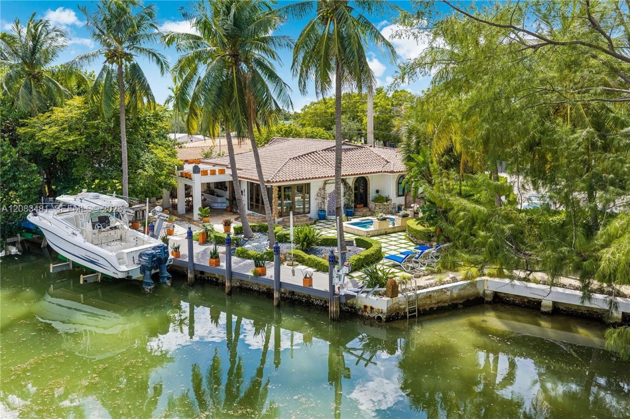 1150 N Biscayne Point Rd, Miami Beach, FL 33141 Photo