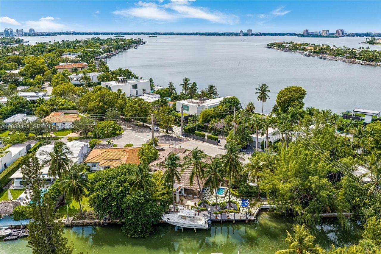 1150 N Biscayne Point Rd, Miami Beach, FL 33141 Photo