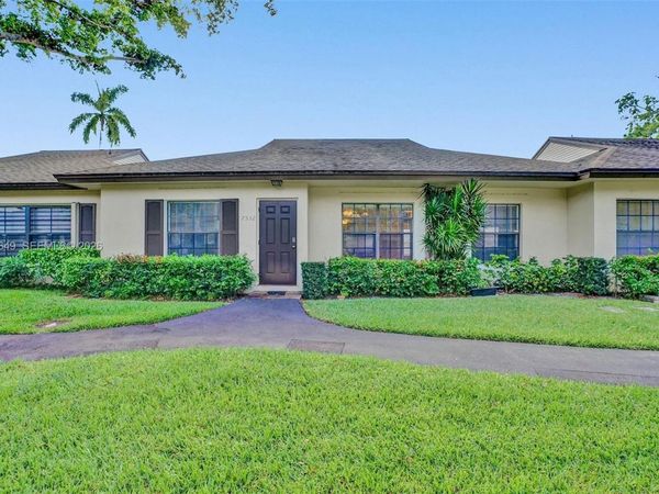7532 Nova Dr , Unit 19, Davie, FL 33317
