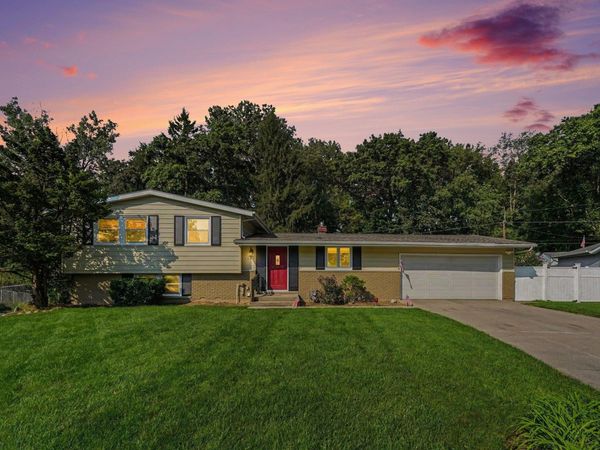 1601 Victoria Drive, Elkhart, IN 46514