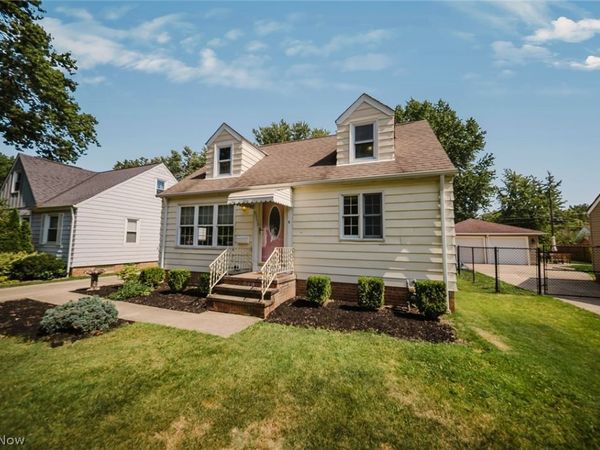 6953 Greenleaf Avenue, Parma Heights, OH 44130