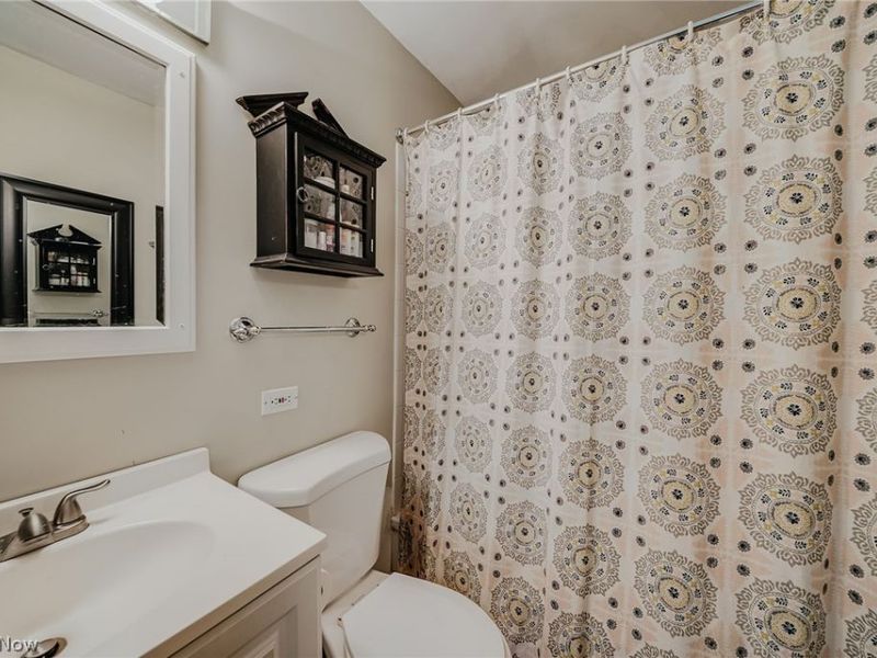 6953 Greenleaf Avenue, Parma Heights, OH 44130 Photo 19