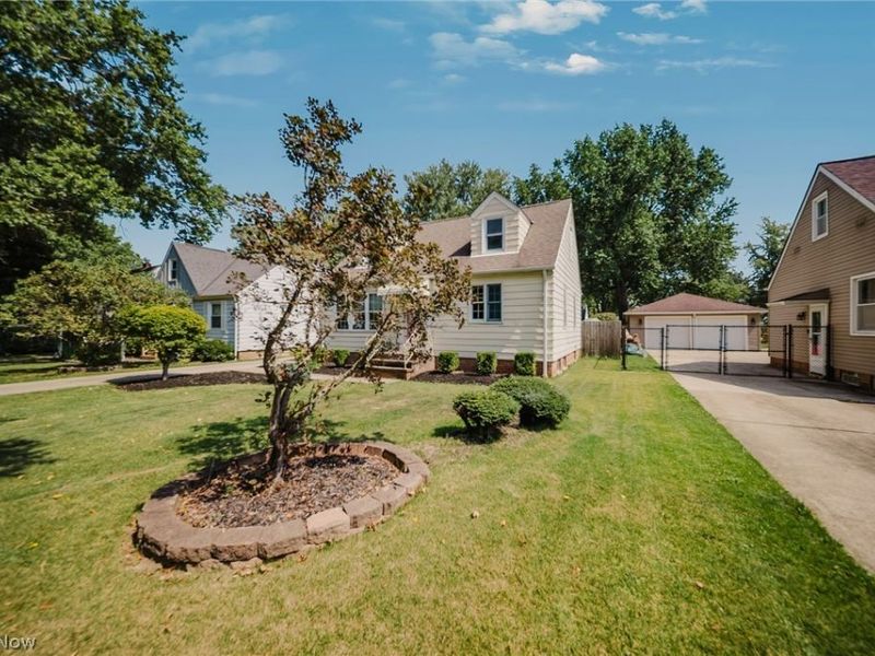 6953 Greenleaf Avenue, Parma Heights, OH 44130 Photo 2