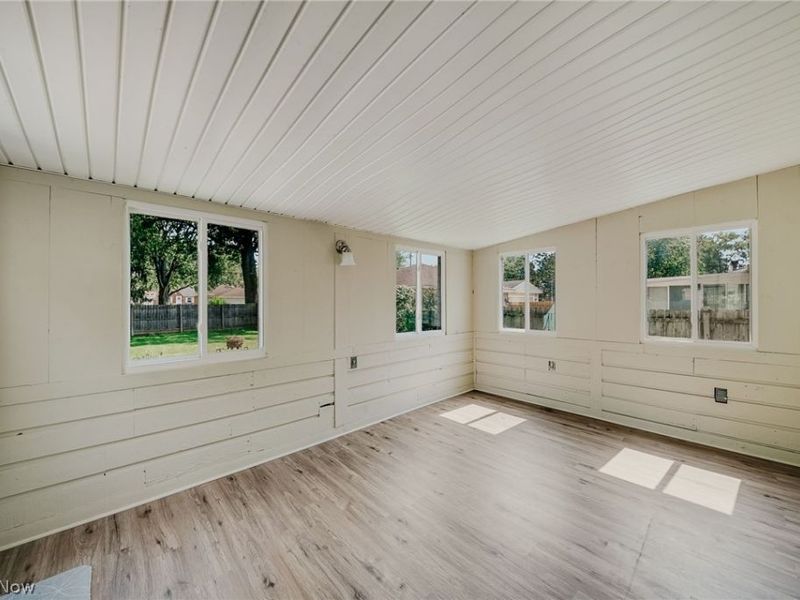 6953 Greenleaf Avenue, Parma Heights, OH 44130 Photo 27