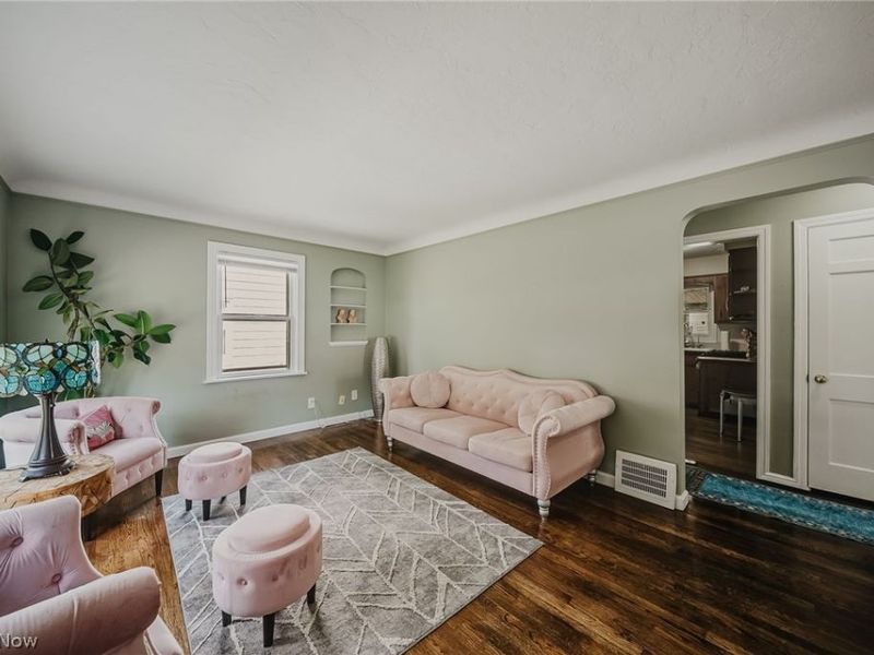 6953 Greenleaf Avenue, Parma Heights, OH 44130 Photo 5