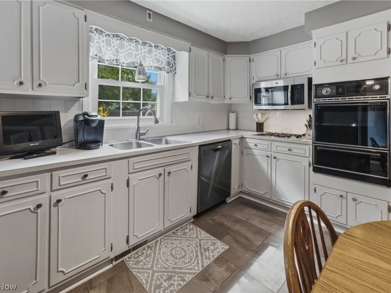 5999 Glenridge Road, Boardman, OH 44512 Photo 10