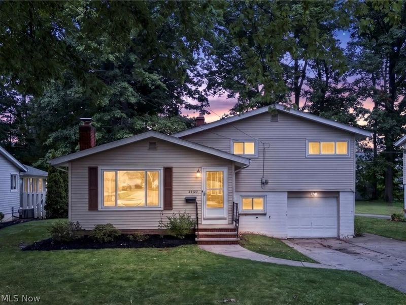 39127 Gardenside Drive, Willoughby, OH 44094 Photo 1