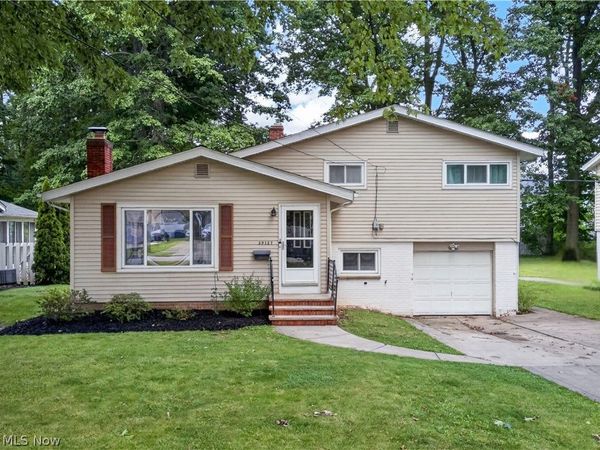 39127 Gardenside Drive , Willoughby, OH 44094