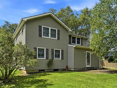 1021 Orchard Park Road , Buffalo, NY 14224
