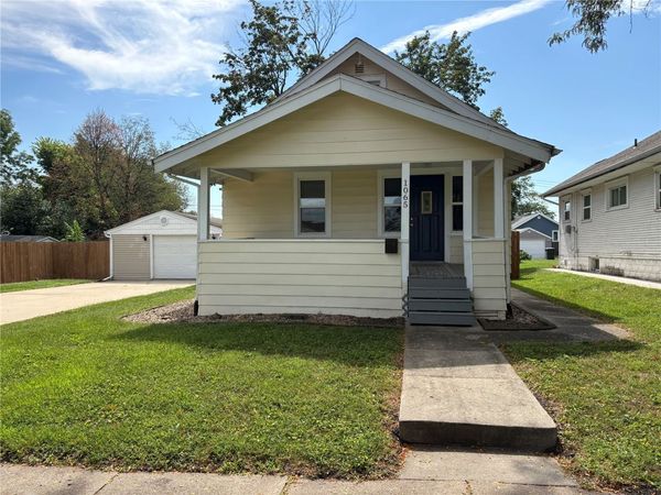 1065 H Avenue NW, Cedar Rapids, IA 52405