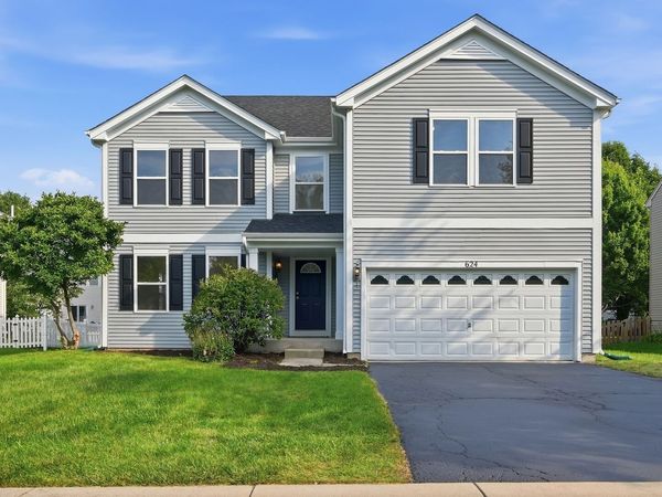 624 Holbrook Avenue , Elburn, IL 60119