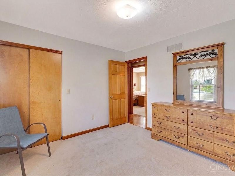 109 Mollie Drive, Hamilton, OH 45013 Photo 22