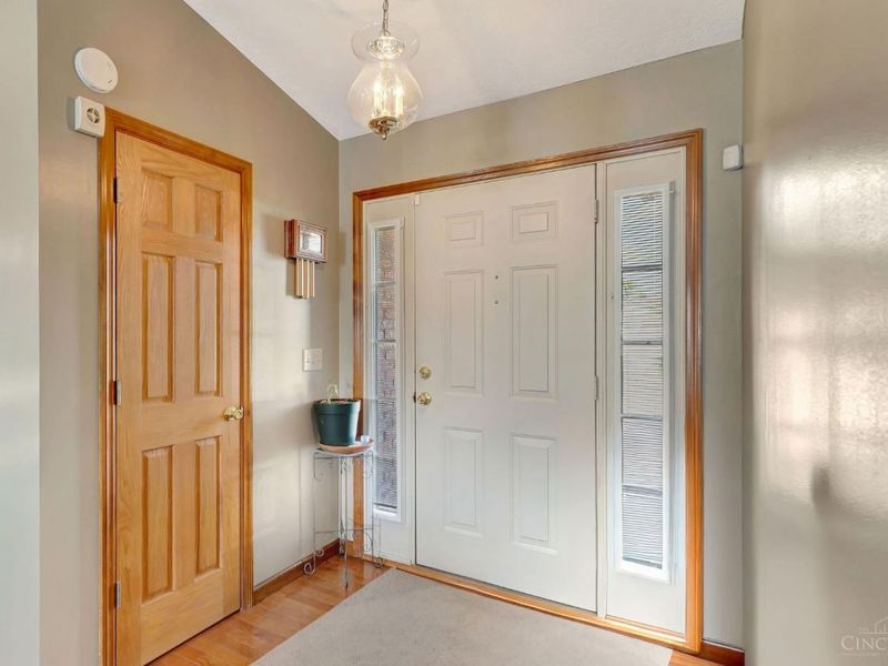 109 Mollie Drive, Hamilton, OH 45013 Photo 4