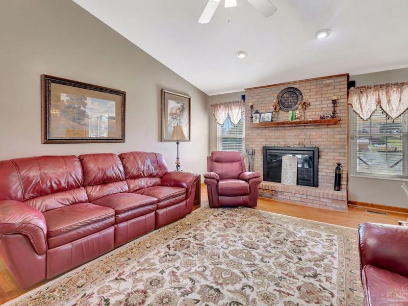 109 Mollie Drive, Hamilton, OH 45013 Photo 5