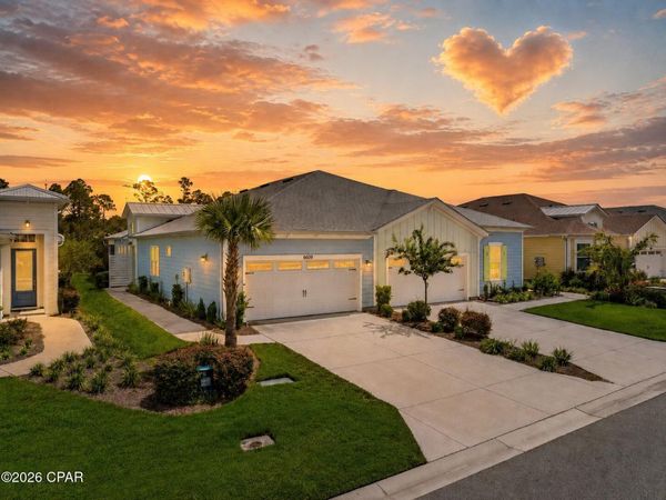 8609 Weekend Drive , Panama City Beach, FL 32413
