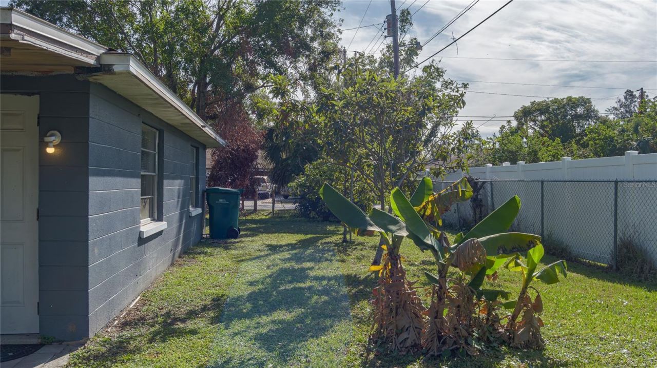 1324 59th Avenue E, Bradenton, FL 34203 Photo
