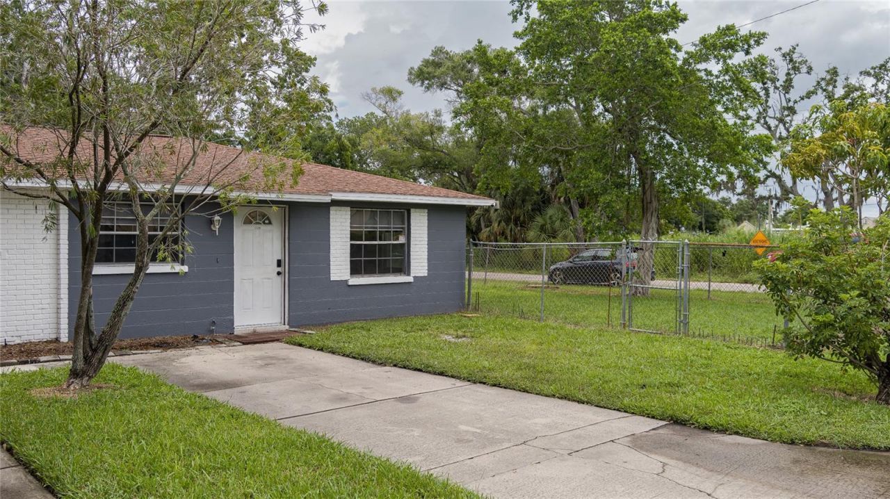 1324 59th Avenue E, Bradenton, FL 34203 Photo