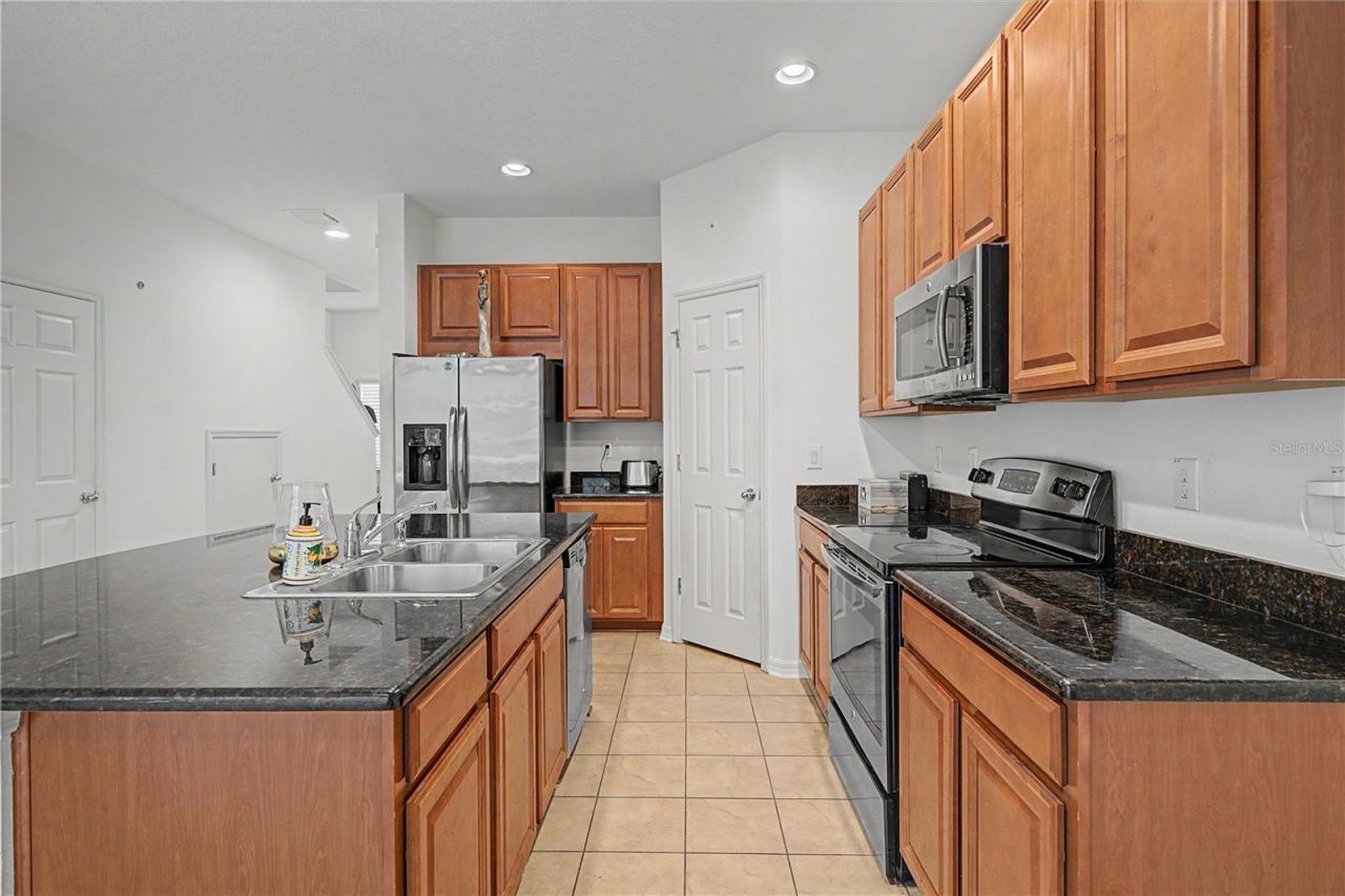 6914 Holly Heath Drive , Riverview, FL 33578 Photo