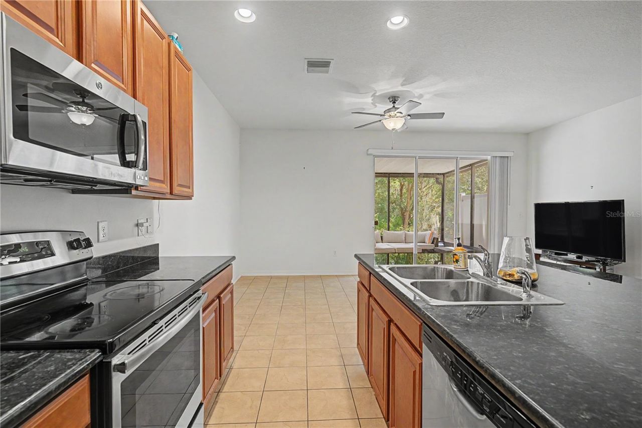 6914 Holly Heath Drive , Riverview, FL 33578 Photo