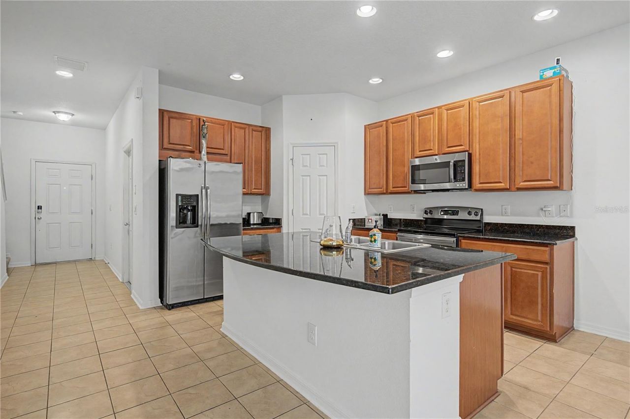 6914 Holly Heath Drive , Riverview, FL 33578 Photo