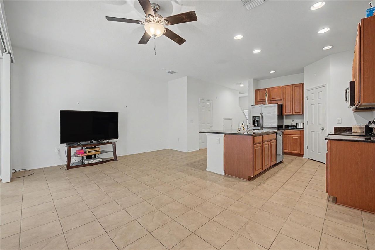 6914 Holly Heath Drive , Riverview, FL 33578 Photo