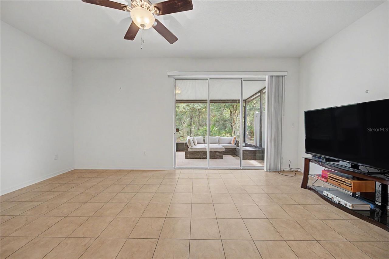 6914 Holly Heath Drive , Riverview, FL 33578 Photo
