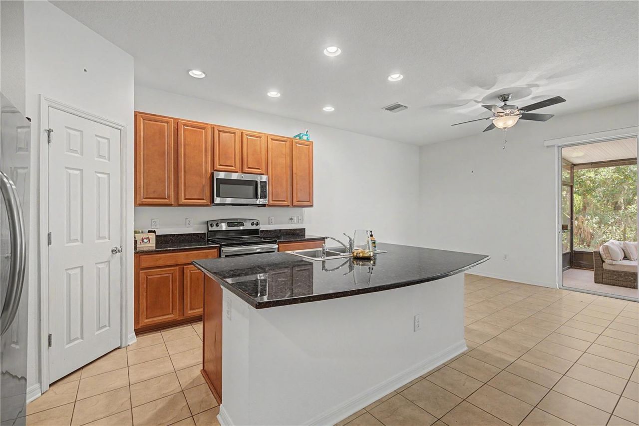 6914 Holly Heath Drive , Riverview, FL 33578 Photo