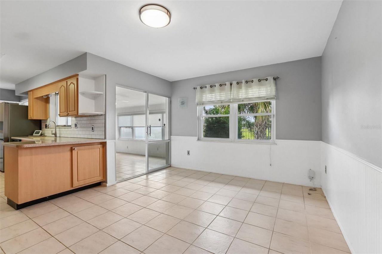 1001 La Jolla Avenue , Sun City Center, FL 33573 Photo