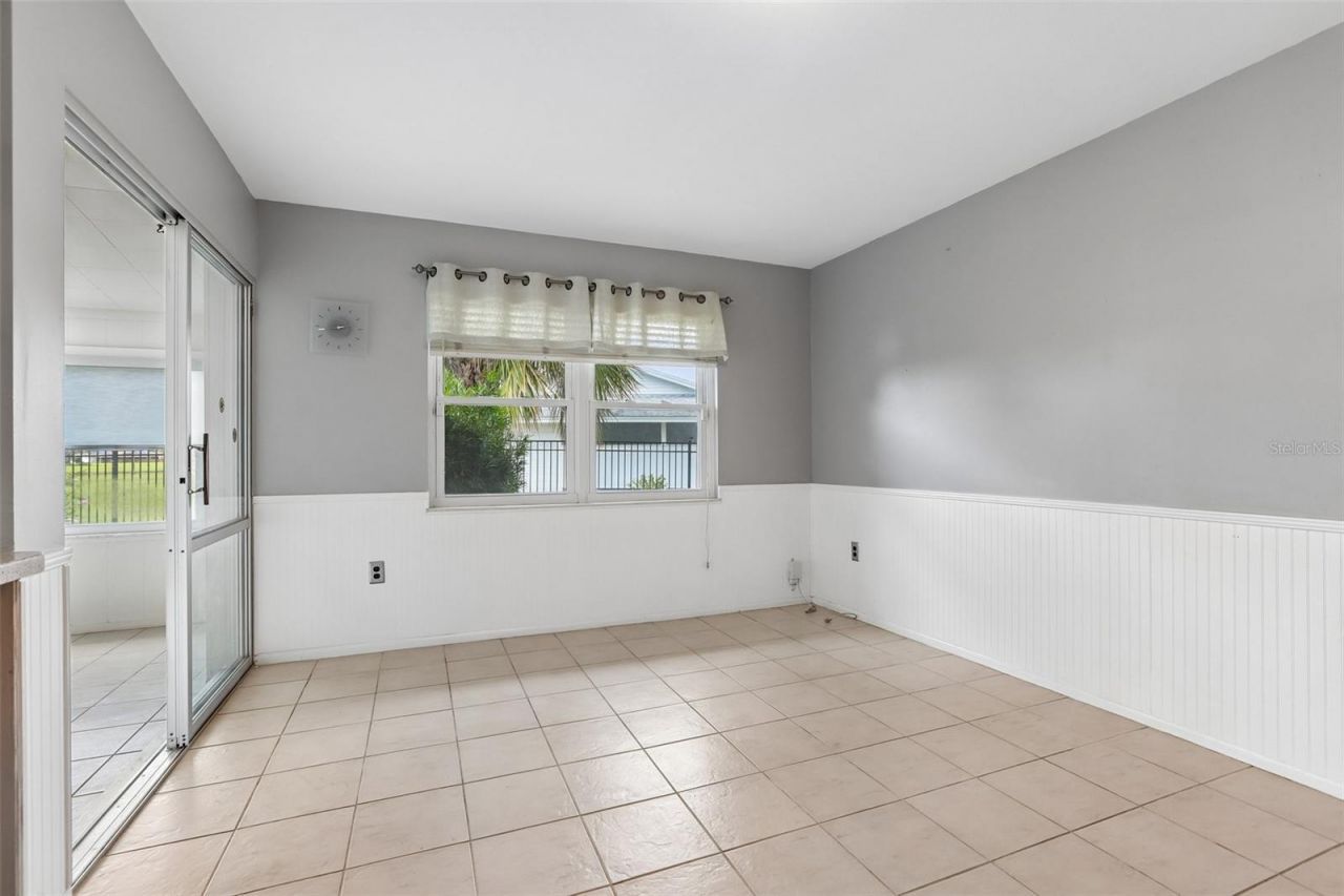 1001 La Jolla Avenue , Sun City Center, FL 33573 Photo
