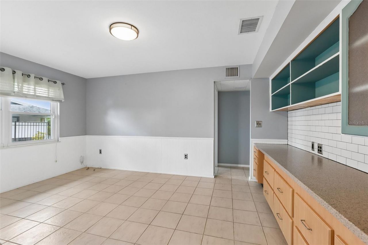 1001 La Jolla Avenue , Sun City Center, FL 33573 Photo