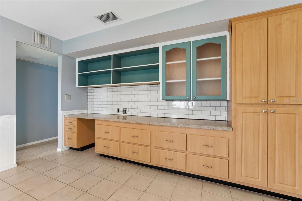 1001 La Jolla Avenue , Sun City Center, FL 33573 Photo