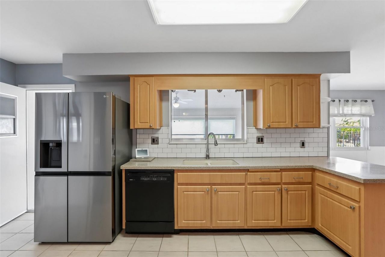 1001 La Jolla Avenue , Sun City Center, FL 33573 Photo
